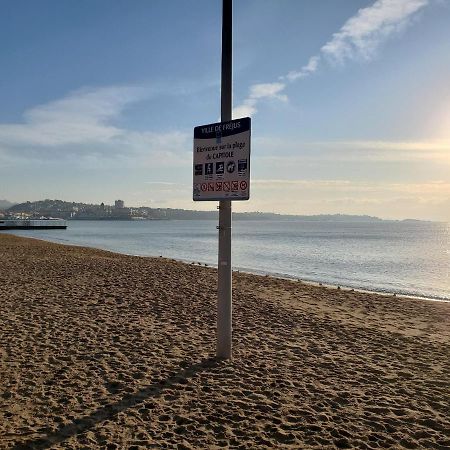 Port Frejus Est, Le Capitole, Studio 27M2, Vue Mer Bagian luar foto